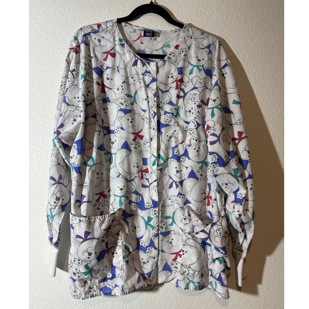 Barco Uniforms Women's Size L Cat Print Snap-Button Long Sleeve White Scrub Top